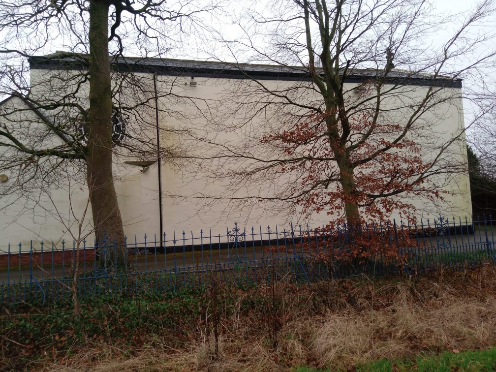 side viw of a church with no windows