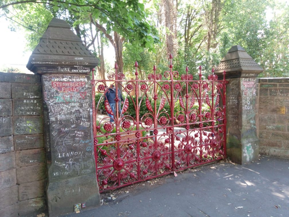 Entrance to the Strawberry Field Salvation Army centre