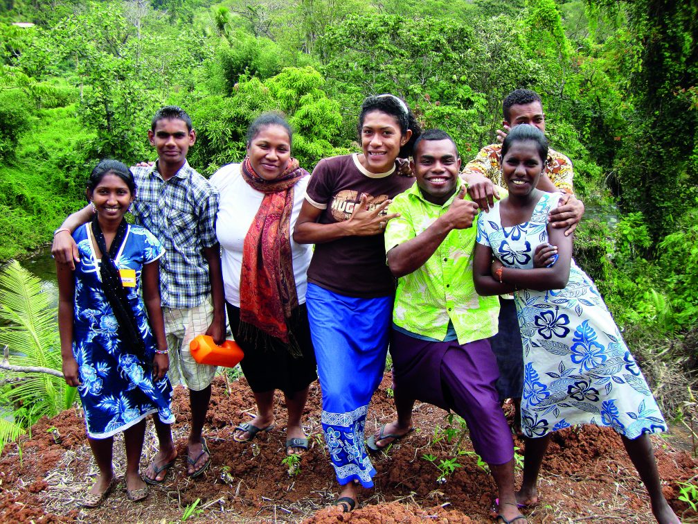Young people from Koromakawa with Indo-Fijian visitors