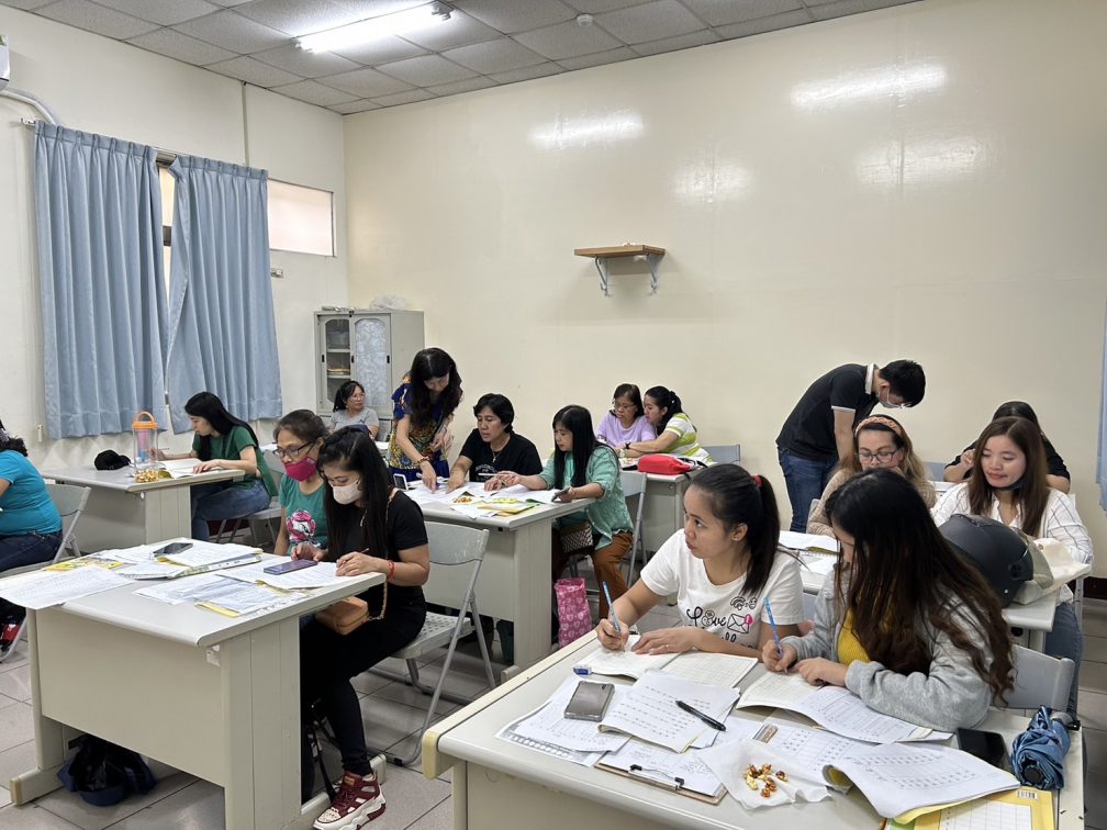 Mandarin classes for caregivers