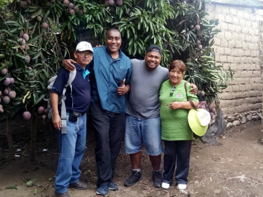 Fr. Amini and local lay missionaries who wiorked in collaboration with the Columbans in Peru, visiting homes in the rural area of Caceres