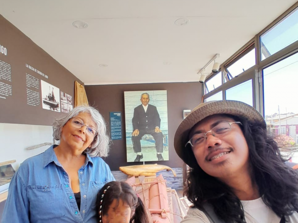 Lydio, with Senora Ada and her grandaughter inside the Museugrafico which holds collections of Chango Roberto Alvarez